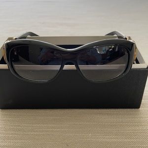 - Bamboo Gucci vintage sunglasses